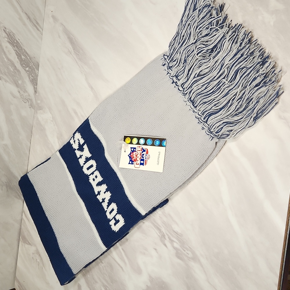 NFL Dallas Cowboys Knit Scarf NWT - Picture 1 of 3